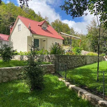 סטינג'ה Mountain House Ivanova Korita מראה חיצוני תמונה